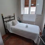 Budget And Lovely Macarena B Homestay