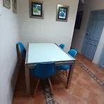 Budget And Lovely Macarena B Homestay